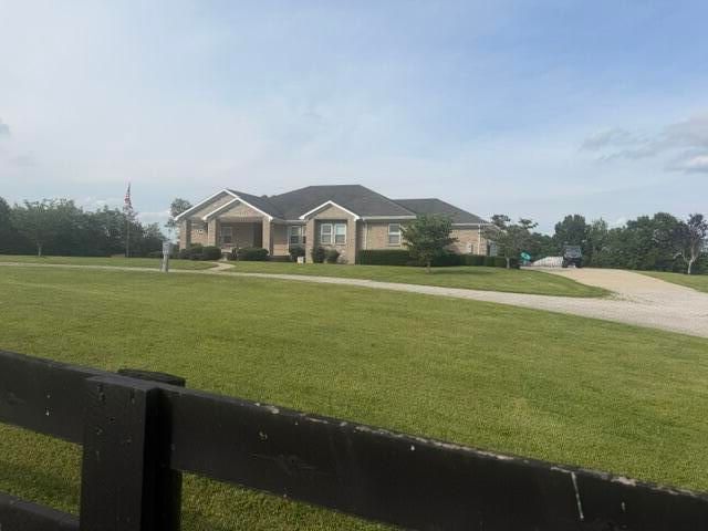 398 Jim Weaver Road, Crab Orchard, KY 40419