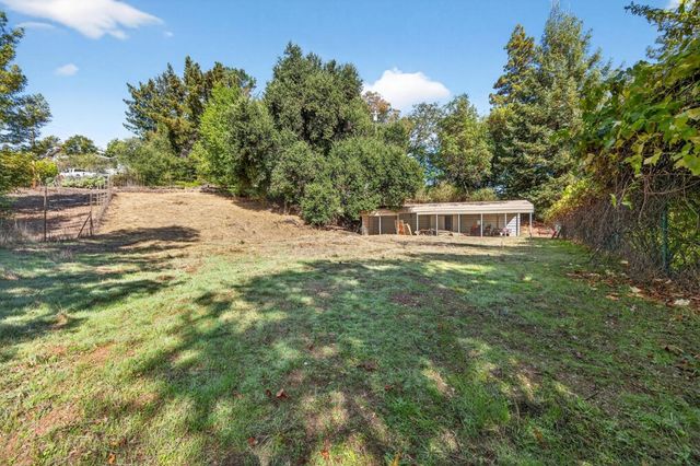 21860 Bear Creek Way, Los Gatos, CA 95033