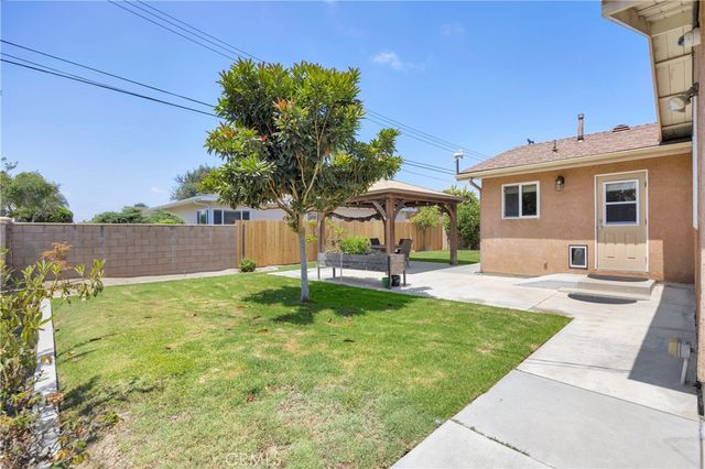 1521 S Dallas, Anaheim, CA 92804