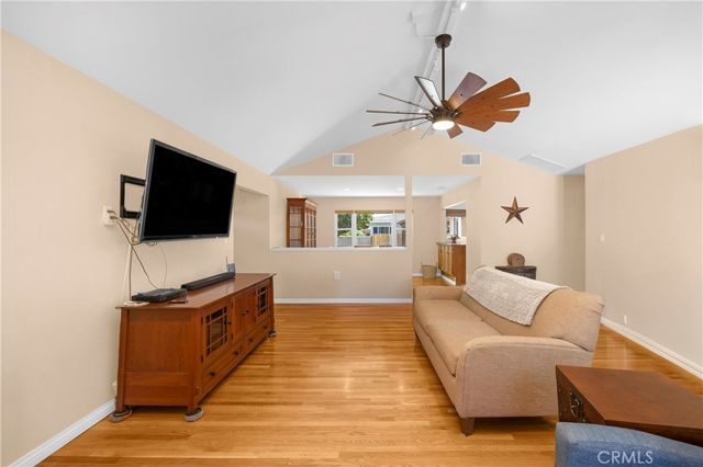 1521 S Dallas, Anaheim, CA 92804