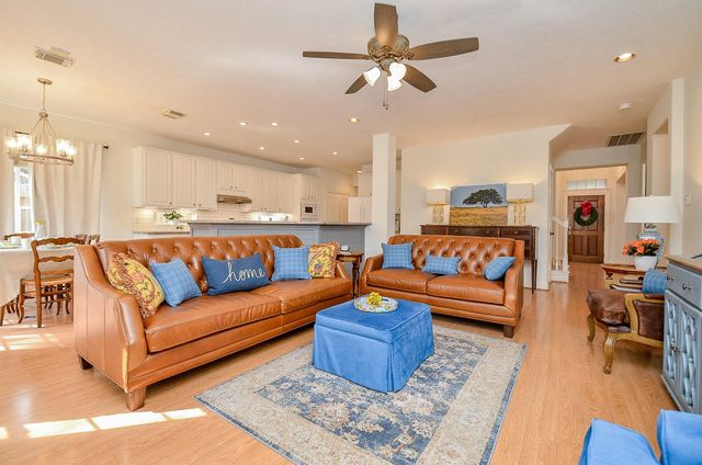 1615 Lakeside Enclave Drive, Houston, TX 77077