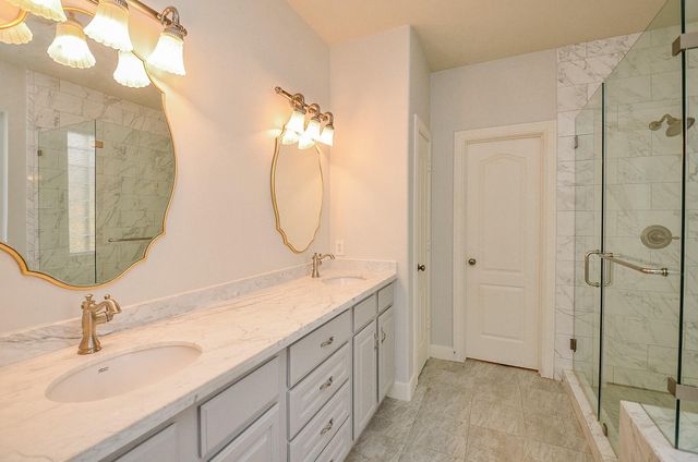 1615 Lakeside Enclave Drive, Houston, TX 77077