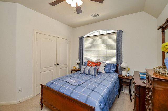 1615 Lakeside Enclave Drive, Houston, TX 77077