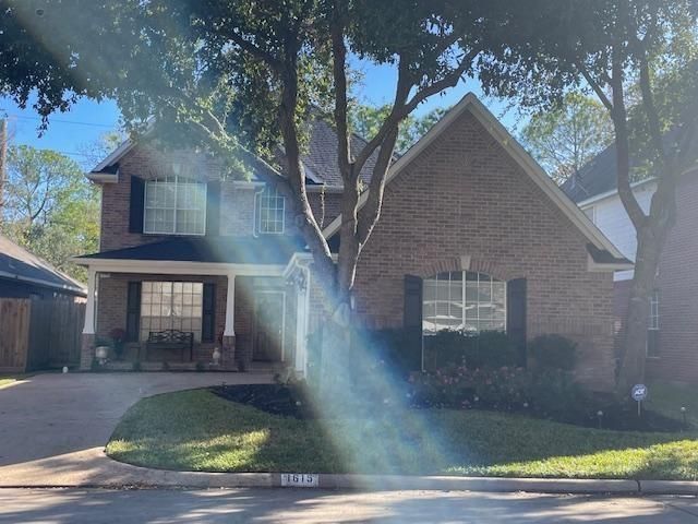 1615 Lakeside Enclave Drive, Houston, TX 77077