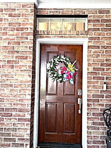 1615 Lakeside Enclave Drive, Houston, TX 77077