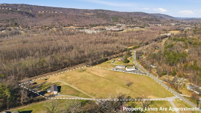 9061 Daisy Dallas Road, Soddy Daisy, TN 37379