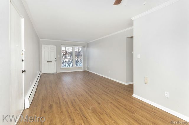 2817 W 13 Mile Road, Royal Oak, MI 48073