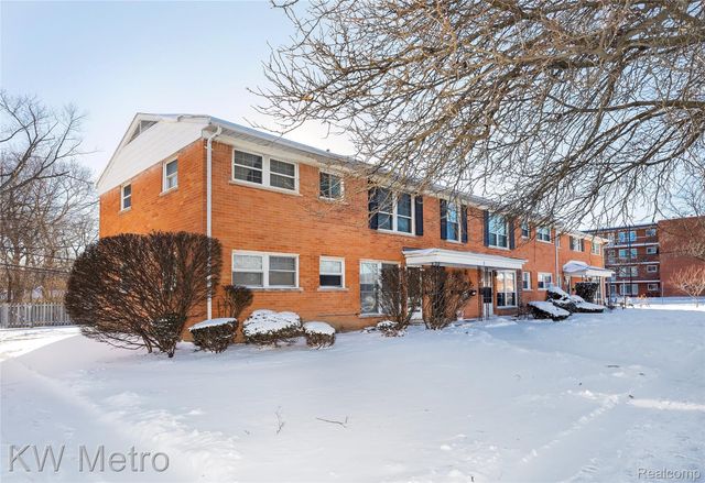 2817 W 13 Mile Road, Royal Oak, MI 48073