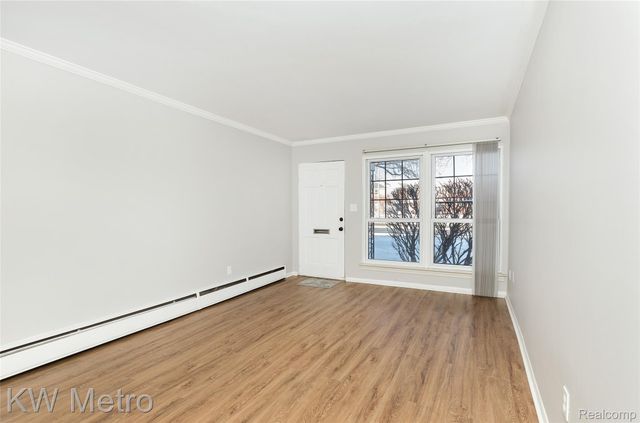 2817 W 13 Mile Road, Royal Oak, MI 48073