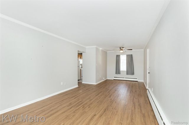 2817 W 13 Mile Road, Royal Oak, MI 48073