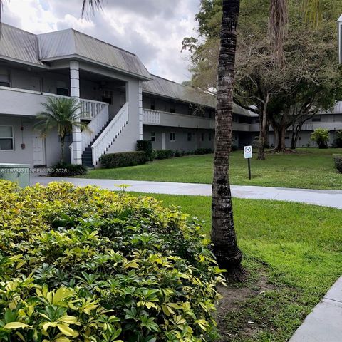 17255 SW 95th Ave 346, Palmetto Bay, FL 33157