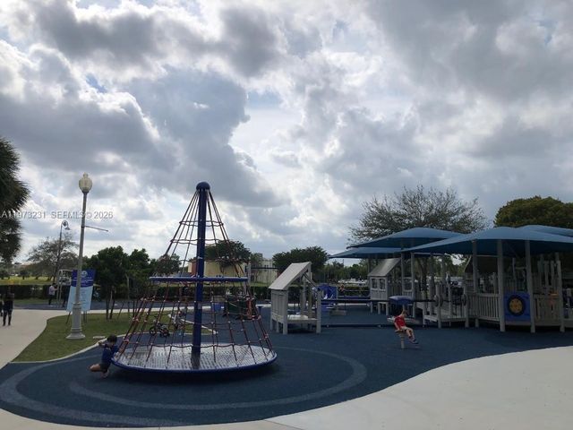 17255 SW 95th Ave 346, Palmetto Bay, FL 33157