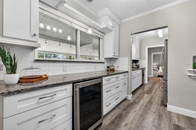 642 38TH AVENUE NE, St Petersburg, FL 33704