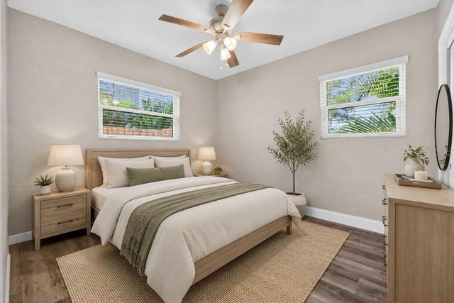 642 38TH AVENUE NE, St Petersburg, FL 33704
