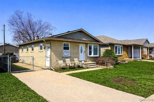 29038 Springstead Street, Rockwood, MI 48173