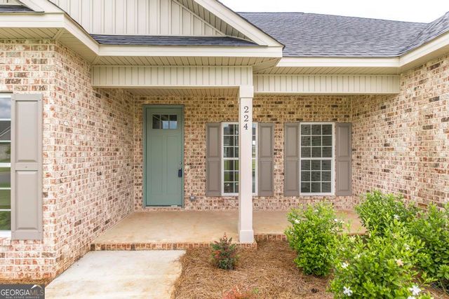 224 Otters Ridge Drive, Kathleen, GA 31047