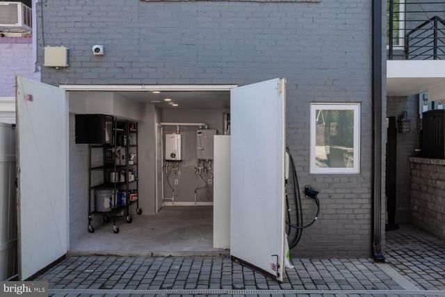 301 GALLATIN ST NW, Washington, DC 20011