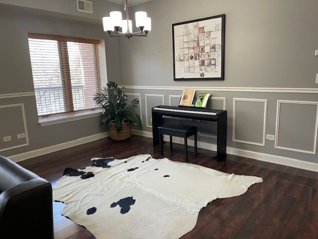 875 E 22nd Street 204, Lombard, IL 60148