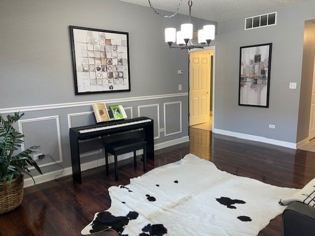 875 E 22nd Street 204, Lombard, IL 60148