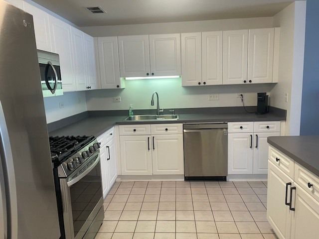 875 E 22nd Street 204, Lombard, IL 60148