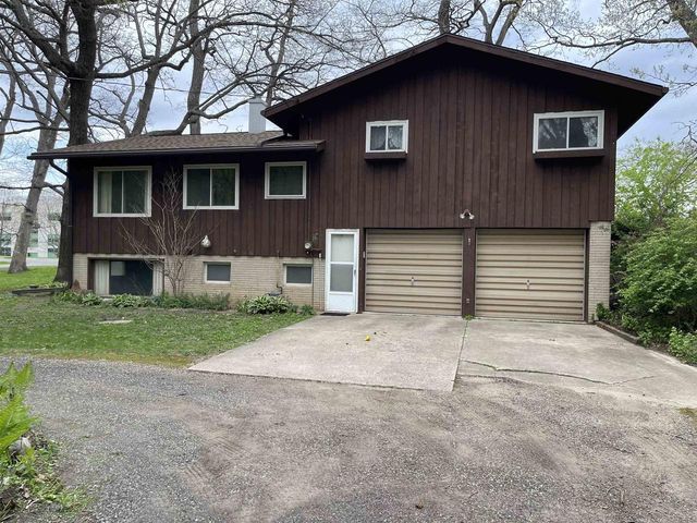 7001 Old Sauk Road, Middleton, WI 53562
