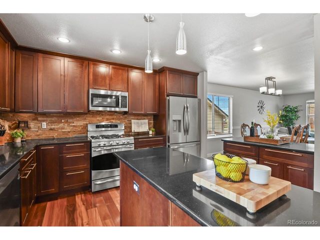 9411 Burgundy Pl, Highlands Ranch, CO 80126