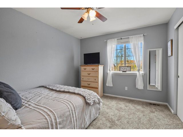 9411 Burgundy Pl, Highlands Ranch, CO 80126