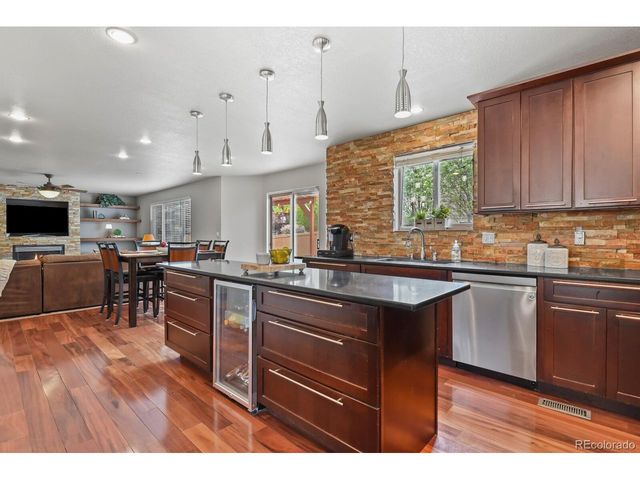 9411 Burgundy Pl, Highlands Ranch, CO 80126