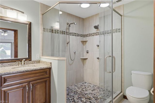 1301 Danielle CT, Chesapeake, VA 23320