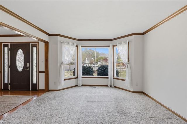 1301 Danielle CT, Chesapeake, VA 23320