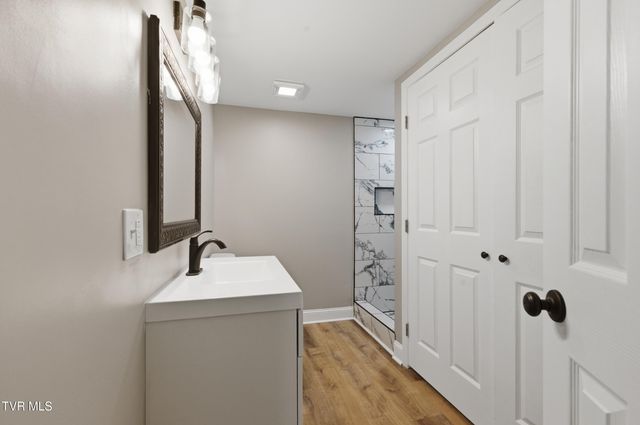 400 Martindale Road, Bristol, TN 37620