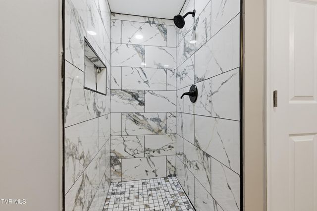 400 Martindale Road, Bristol, TN 37620