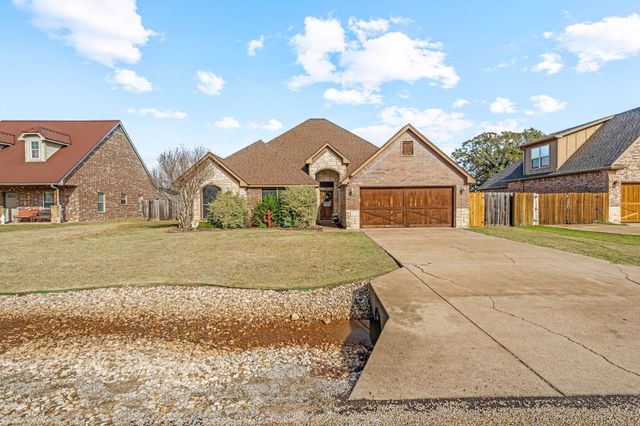 2936 Willow Ridge Circle, Granbury, TX 76049