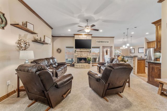 2936 Willow Ridge Circle, Granbury, TX 76049