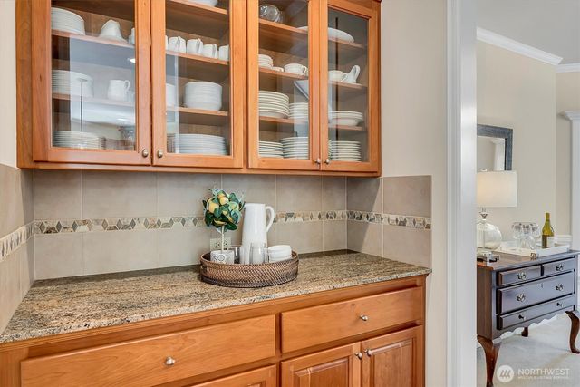 23419 SE 51st Place, Issaquah, WA 98029