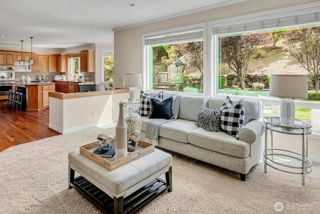 23419 SE 51st Place, Issaquah, WA 98029