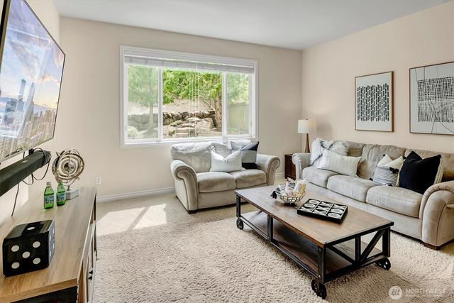 23419 SE 51st Place, Issaquah, WA 98029