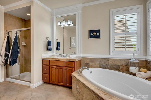 23419 SE 51st Place, Issaquah, WA 98029
