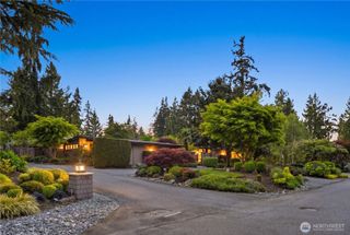 3215 78th Place NE, Medina, WA 98039