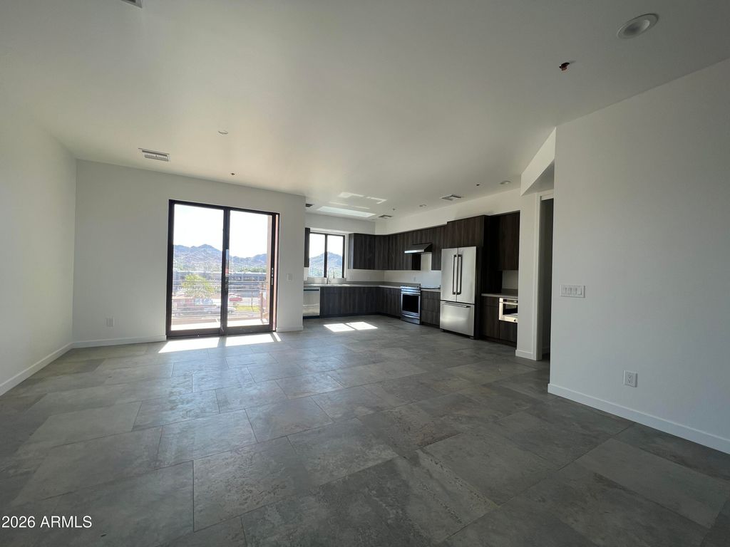 505 E MOUNTAIN VIEW Road, Phoenix, AZ 85020 — photo 4