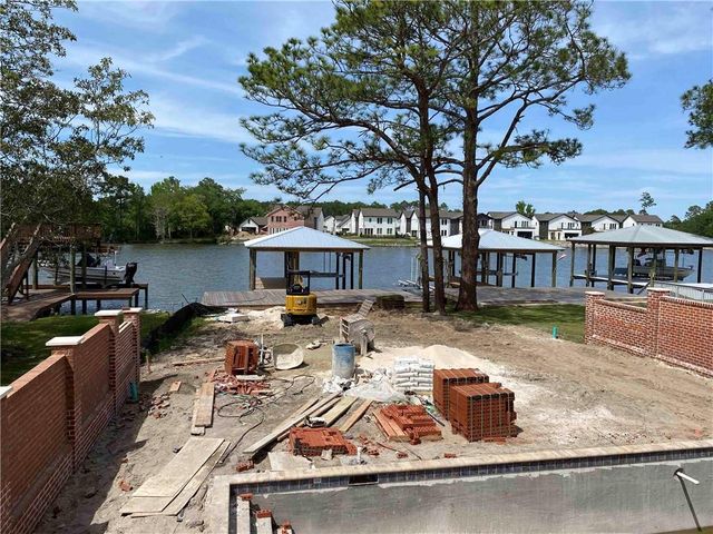 808 Canal Drive, Gulf Shores, AL 36542
