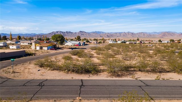 7650 E Oxbow Drive, Kingman, AZ 86401