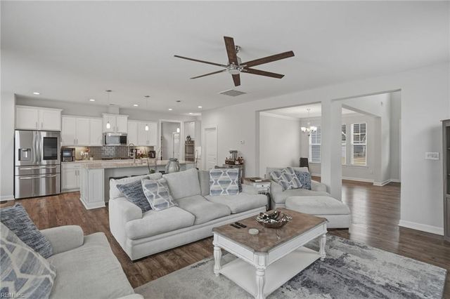 2848 Kingsfield DR, Virginia Beach, VA 23456