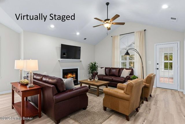 10509 Parkhurst Ct, Louisville, KY 40291