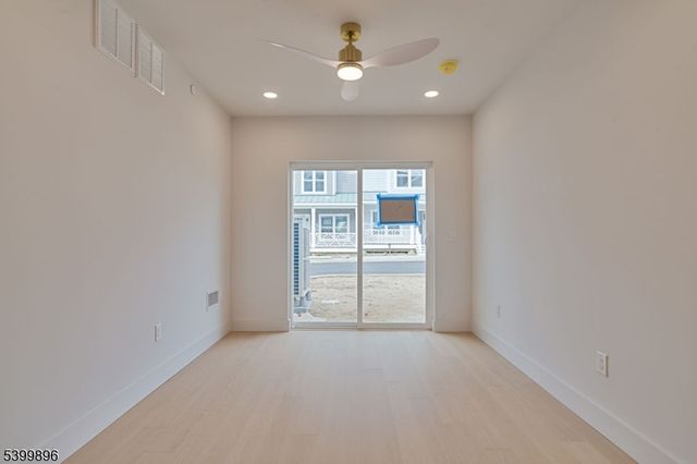 801 Main St, A3 A3, Avon-by-the-sea Boro, NJ 07717