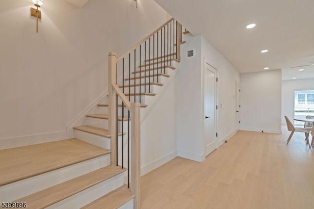 801 Main St, A3 A3, Avon-by-the-sea Boro, NJ 07717