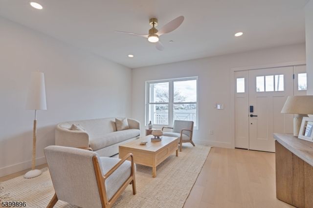 801 Main St, A3 A3, Avon-by-the-sea Boro, NJ 07717