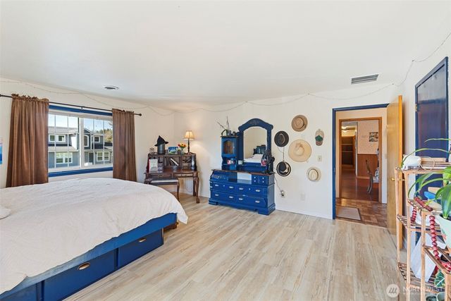 812 3rd Avenue NE, Chehalis, WA 98532