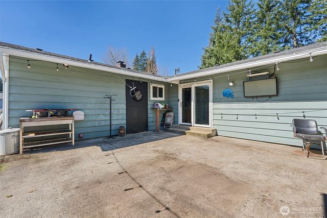 812 3rd Avenue NE, Chehalis, WA 98532
