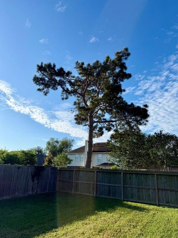 17055 Kilwinning Drive, Houston, TX 77084